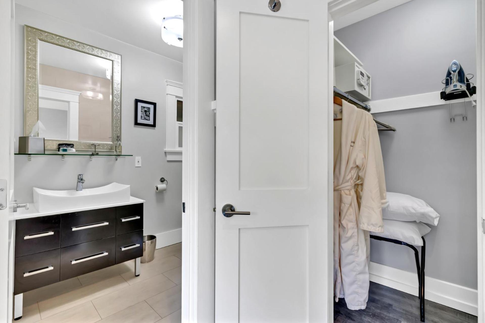 East Village Apartments ロングビーチ エクステリア 写真
