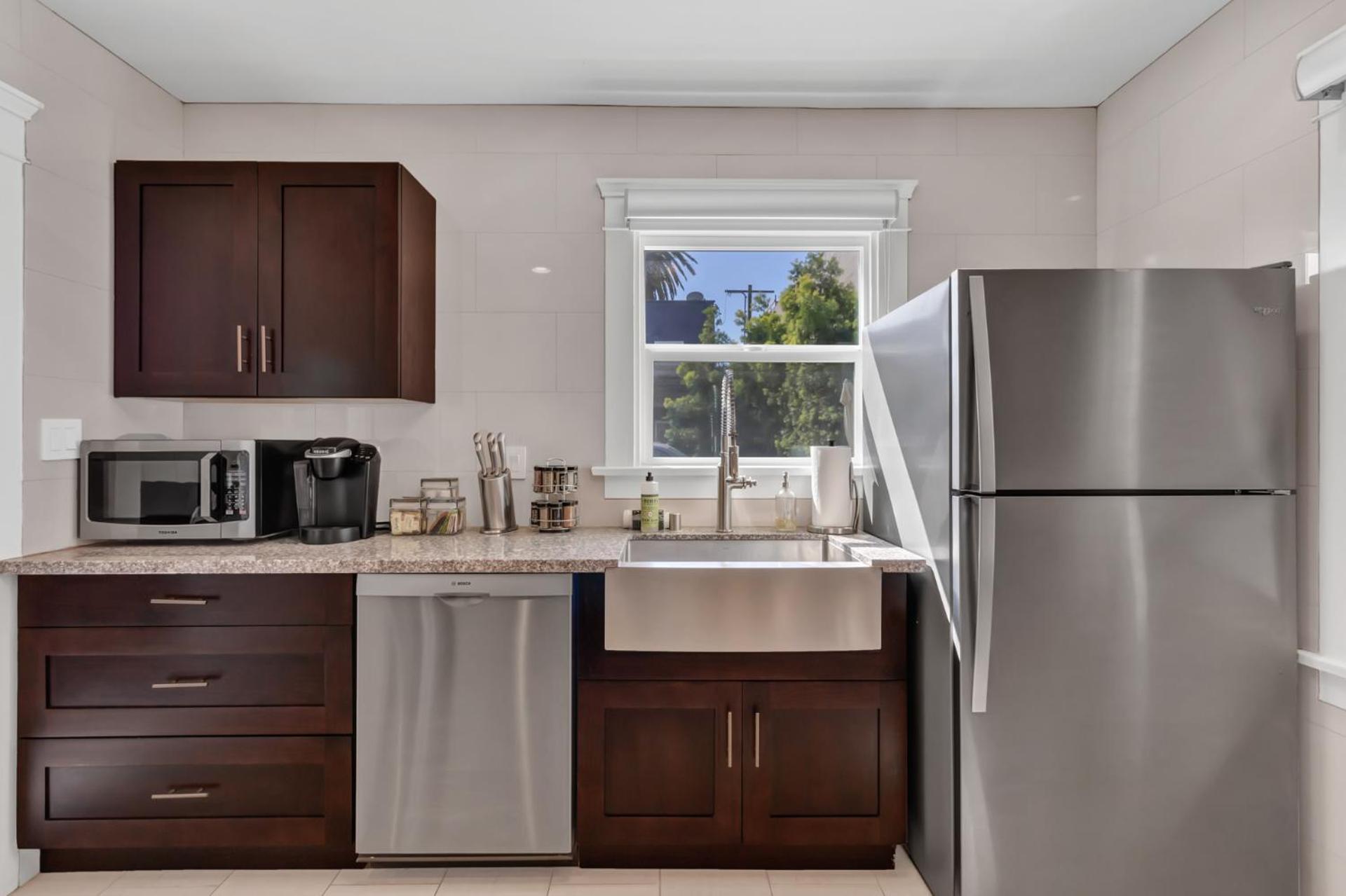 East Village Apartments ロングビーチ エクステリア 写真