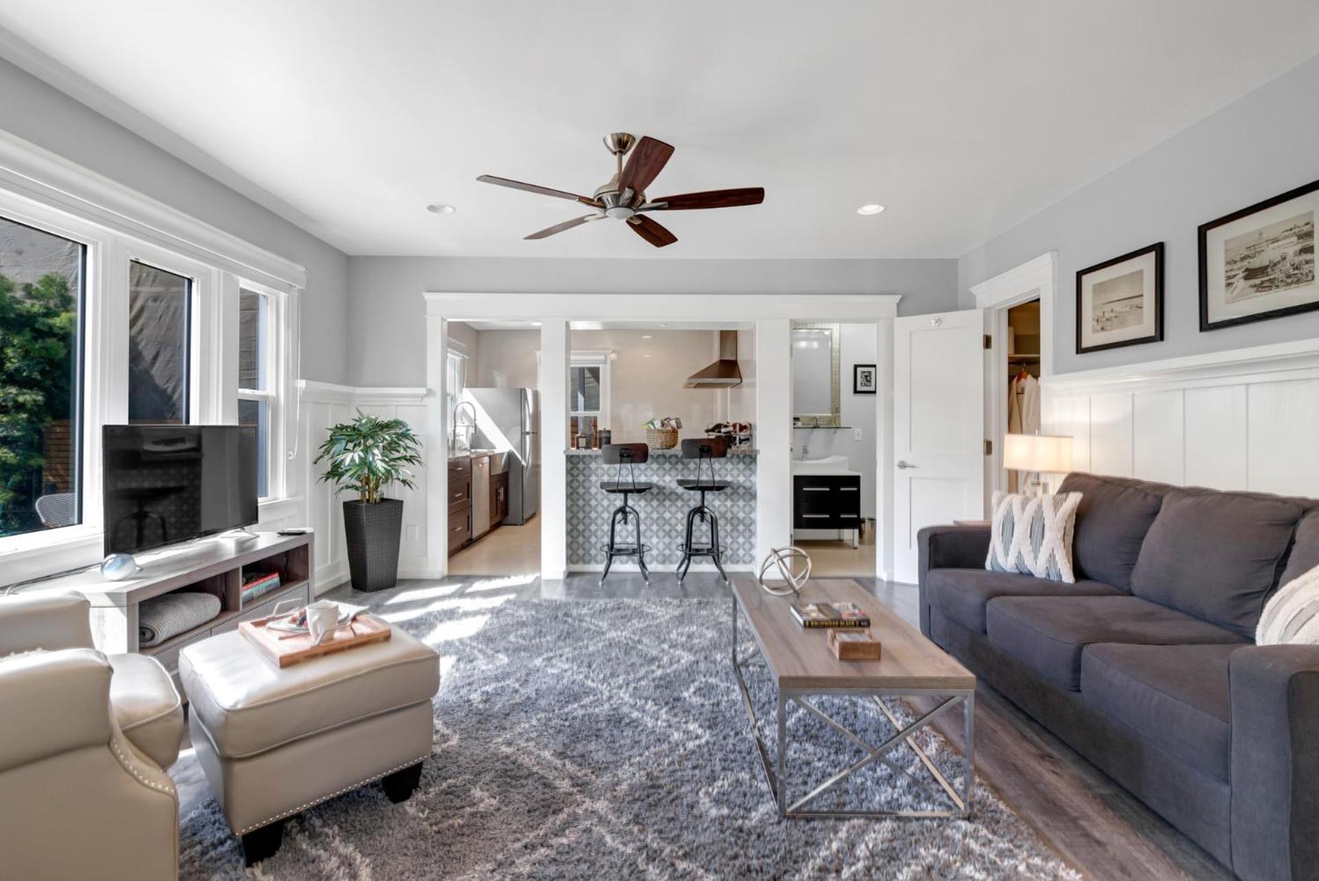 East Village Apartments ロングビーチ エクステリア 写真